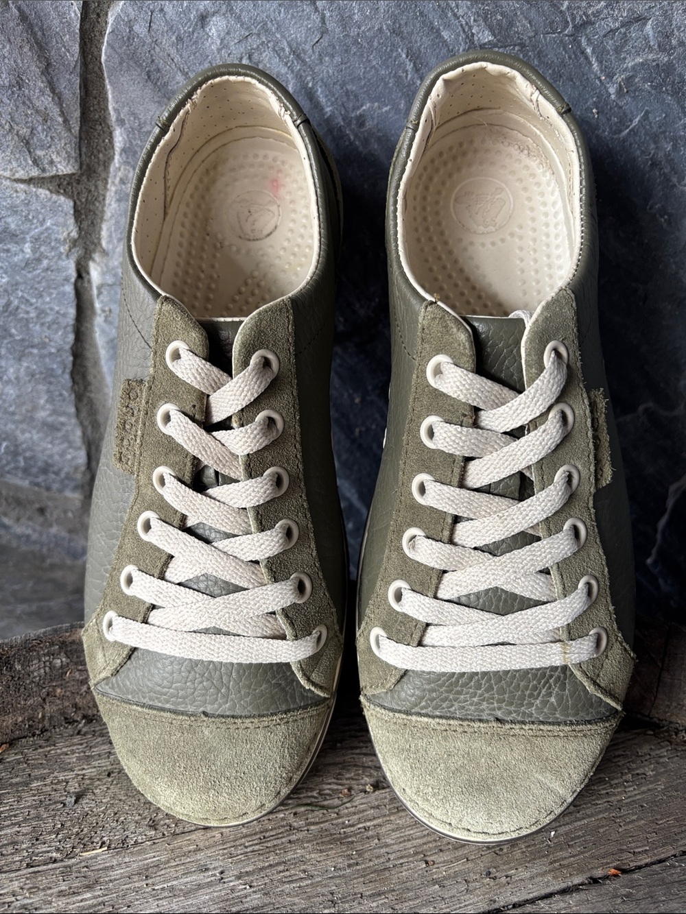 CROCS Olive Green Low-Top Sneakers (LS-41)